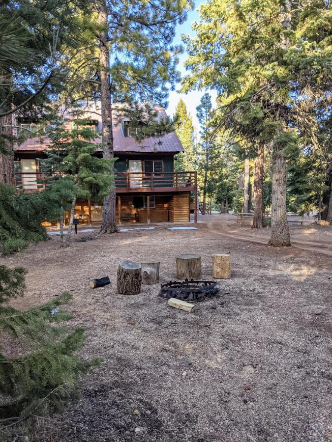 Pinewoods Resort And Rv Park Duck Creek Village Kültér fotó