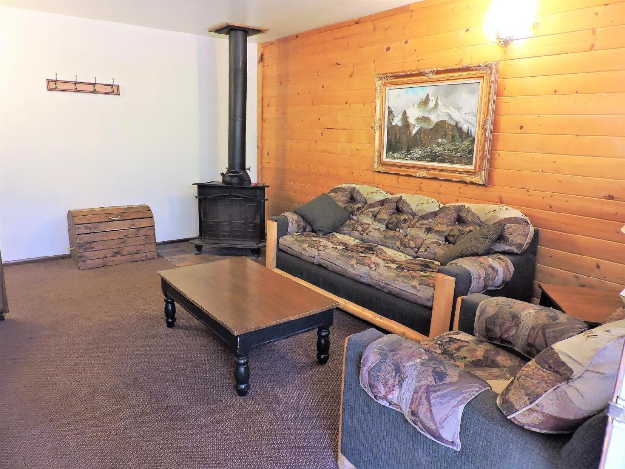 Pinewoods Resort And Rv Park Duck Creek Village Kültér fotó
